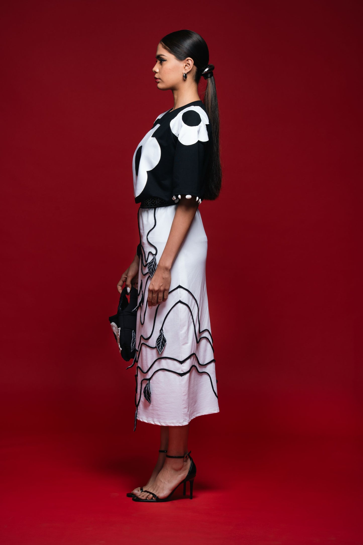 Sculpted Garden Skirt